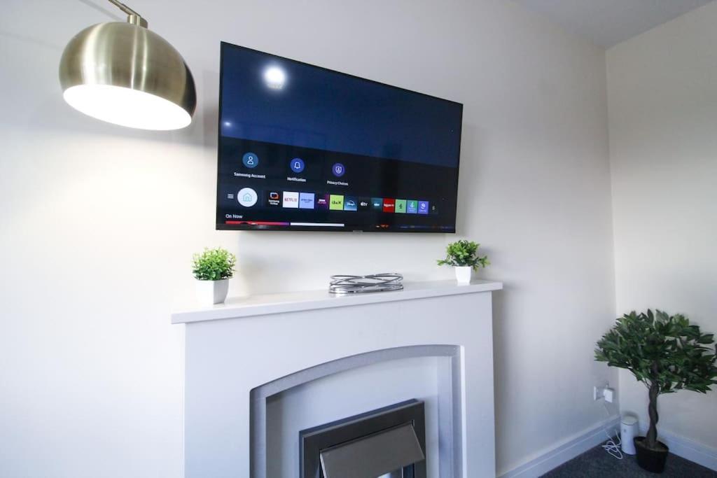Modern 3 Bed, Contractors Welcome, Bradford Bradford  Ngoại thất bức ảnh
