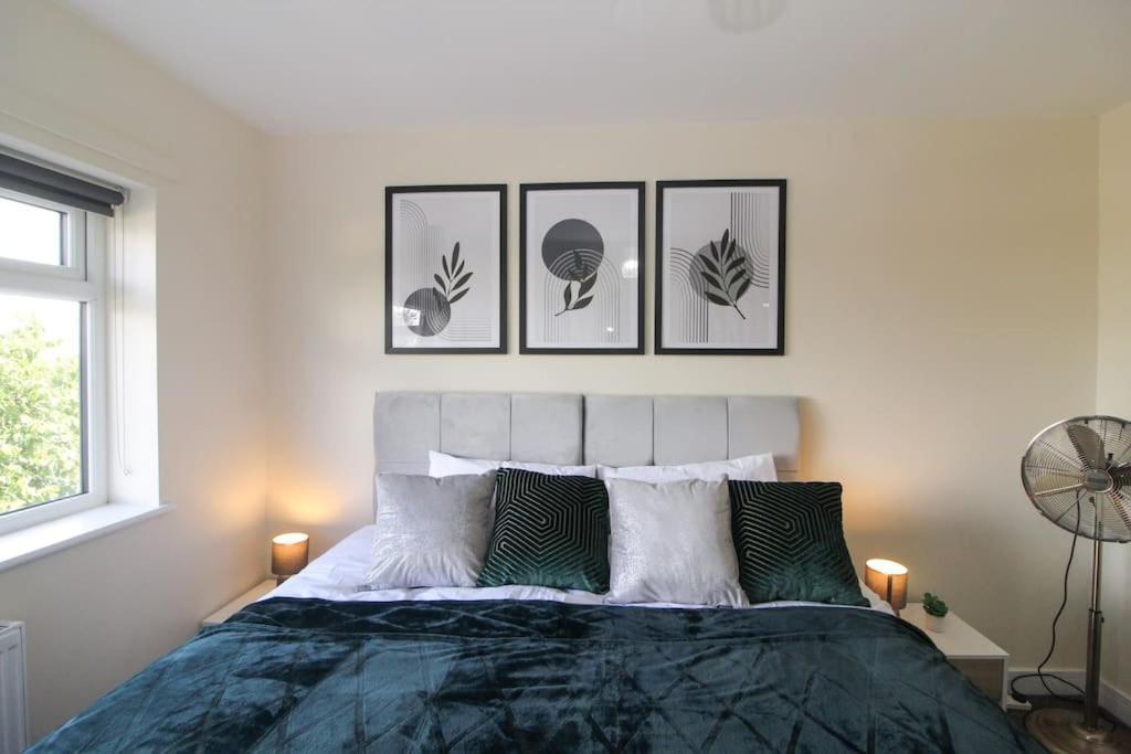 Modern 3 Bed, Contractors Welcome, Bradford Bradford  Ngoại thất bức ảnh